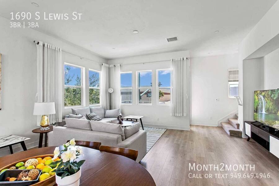 1690 S Lewis St - Photo 2 of 24