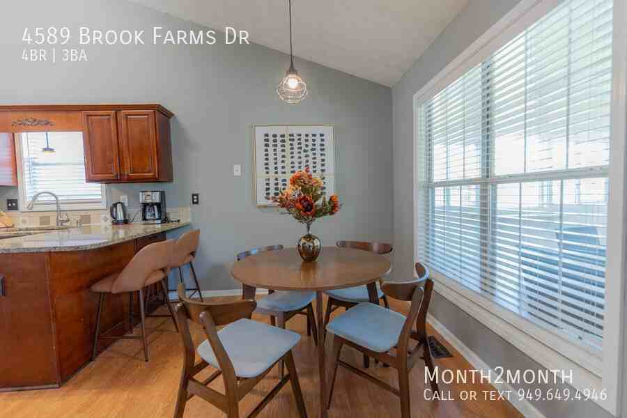 4589 Brook Farms Dr - Photo 7 of 38