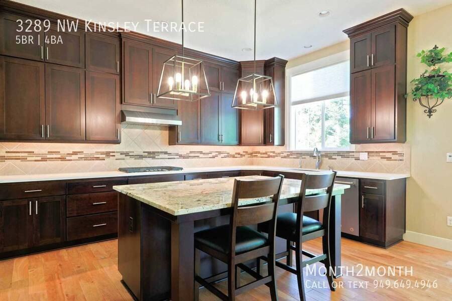 3289 Nw Kinsley Ter - Photo 6 of 39