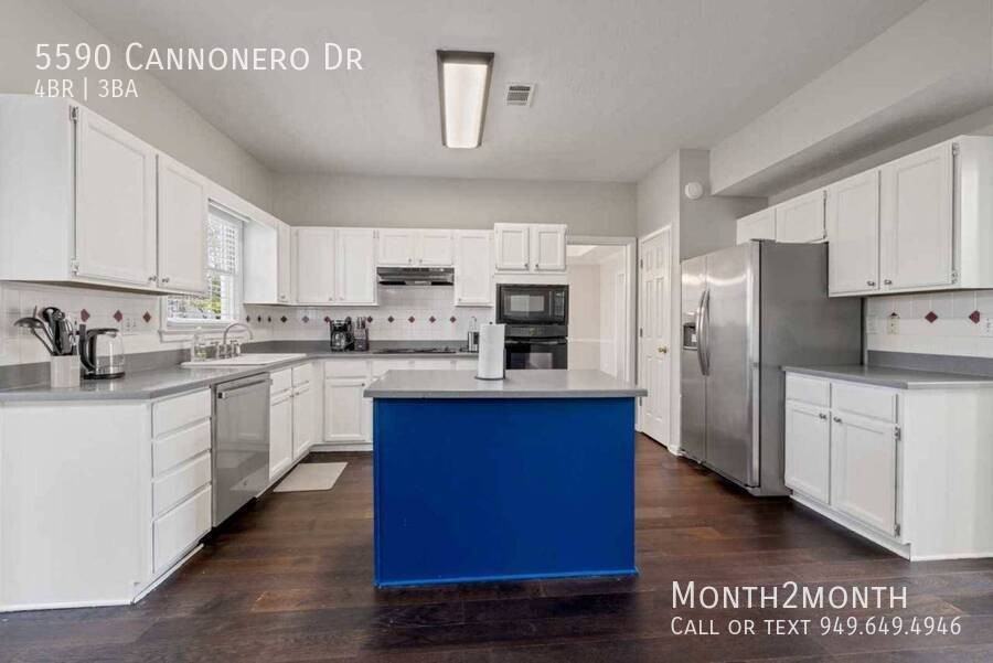 5590 Cannonero Dr - Photo 7 of 42