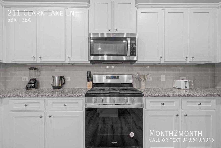 211 Clark Lake Ln - Photo 7 of 41