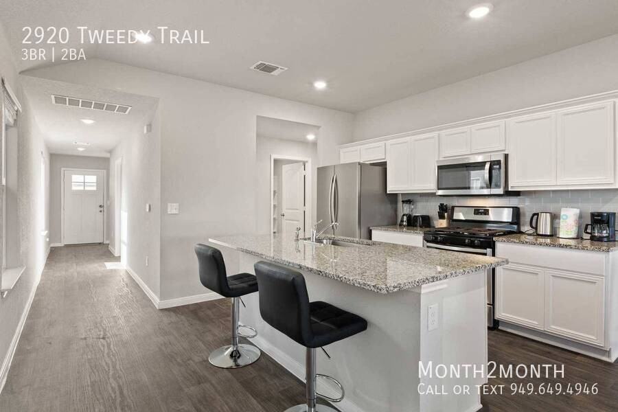 2920 Tweedy Trl - Photo 5 of 25