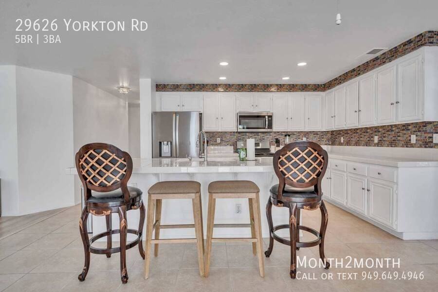 29626 Yorkton Rd - Photo 7 of 41