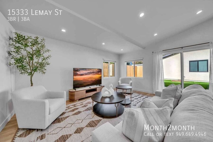 15333 Lemay St - Photo 3 of 40