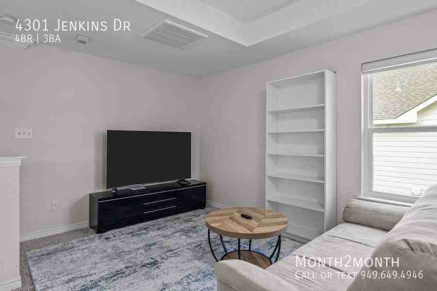 4301 Jenkins Dr - Photo 7 of 50
