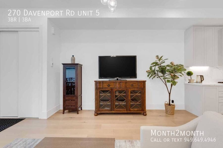 270 Davenport Rd Unit 5 - Photo 3 of 42