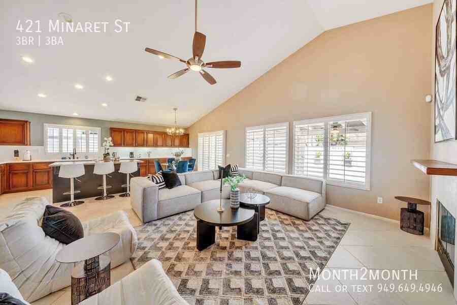 421 Minaret St - Photo 3 of 50