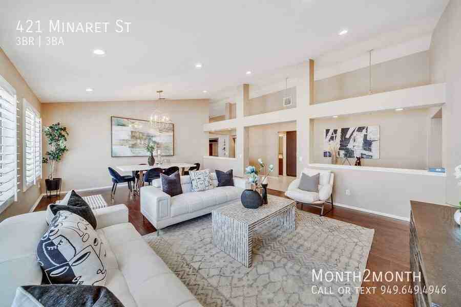 421 Minaret St - Photo 4 of 50