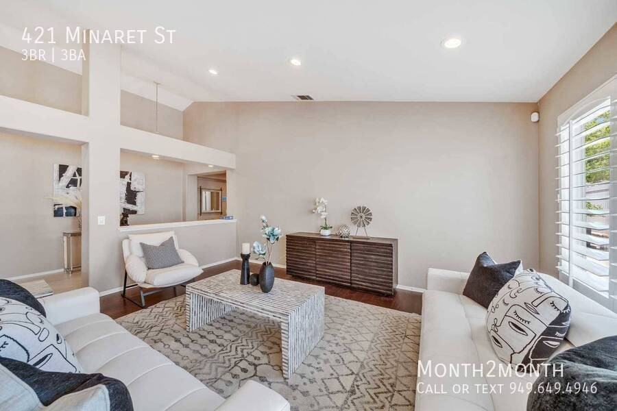 421 Minaret St - Photo 5 of 50