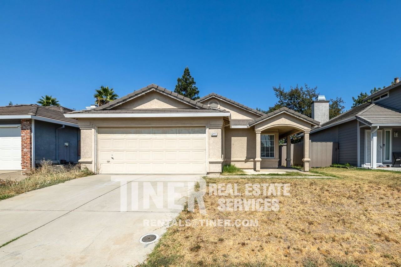 4771 Morgan Oak Ct - Photo 4 of 33