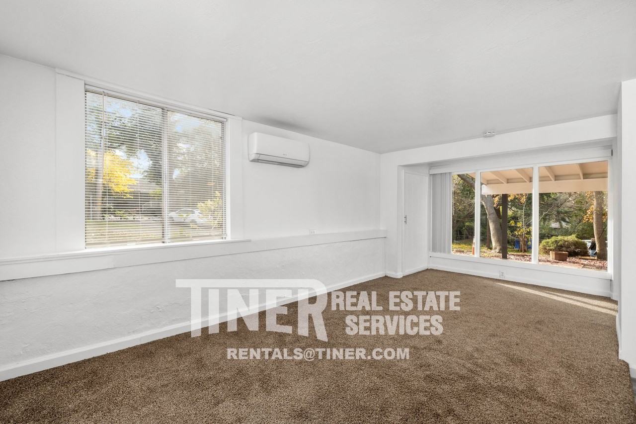 4910 Gastman Way #B - Photo 2 of 22