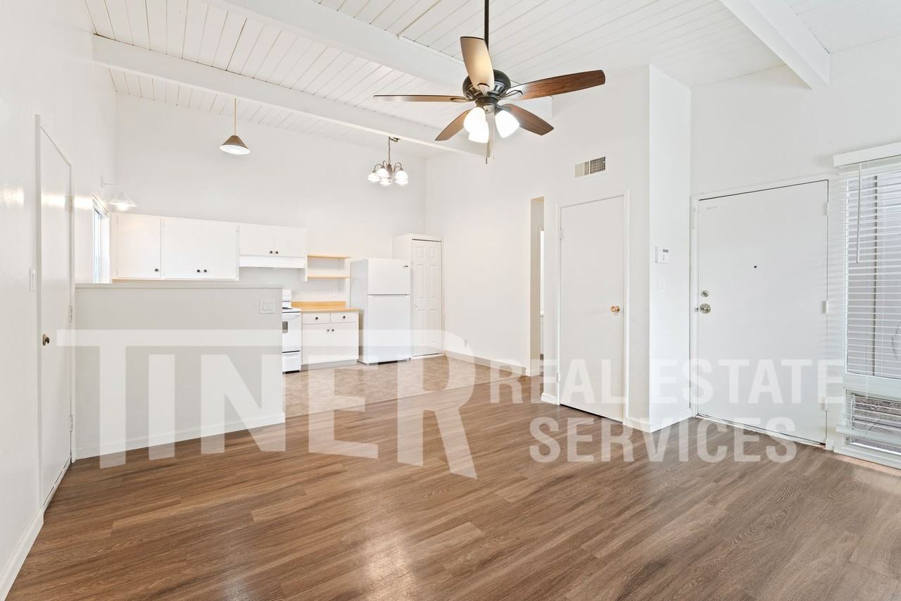 1630 Cindy Cir - Photo 3 of 14
