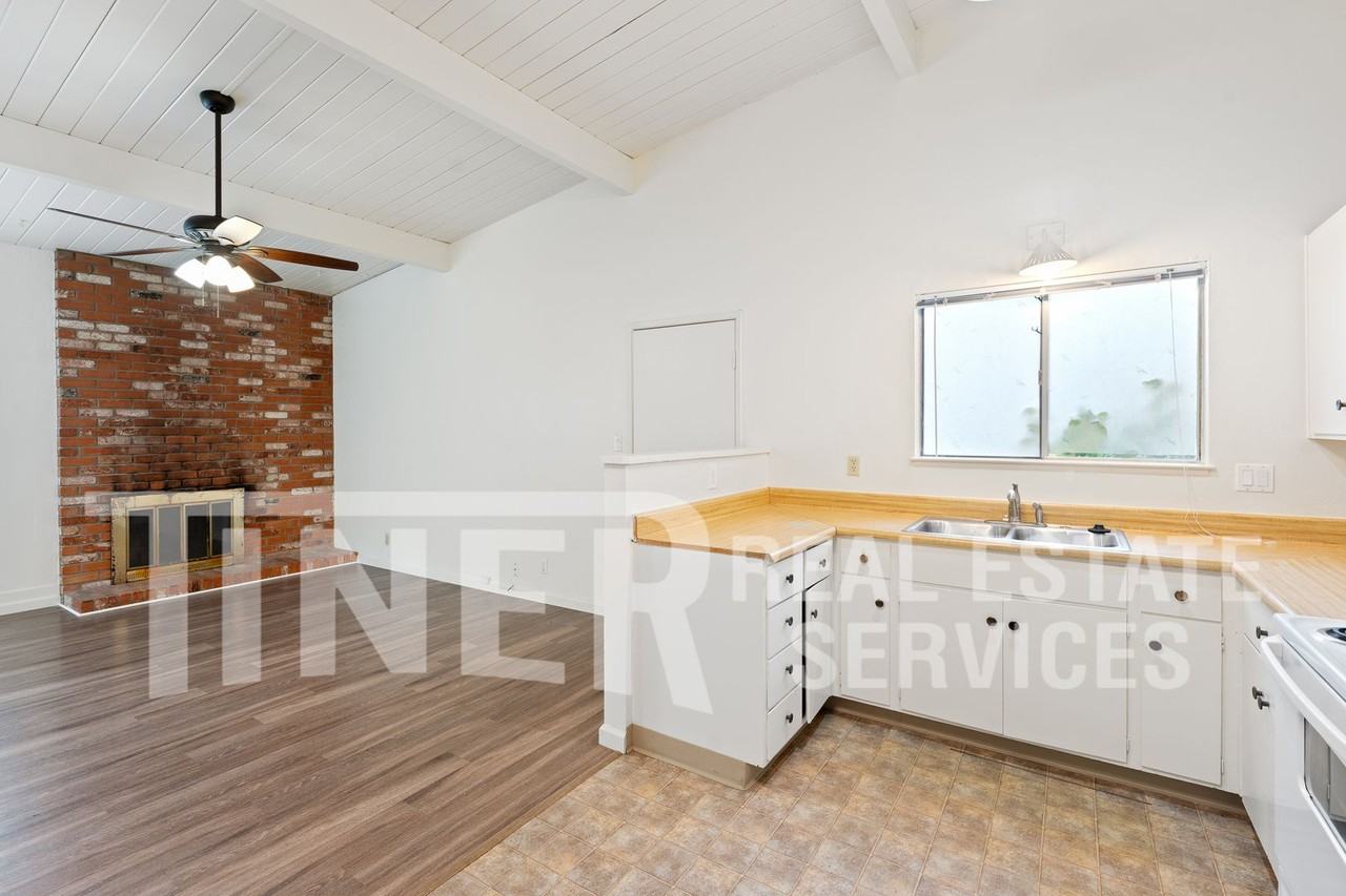 1630 Cindy Cir - Photo 5 of 14