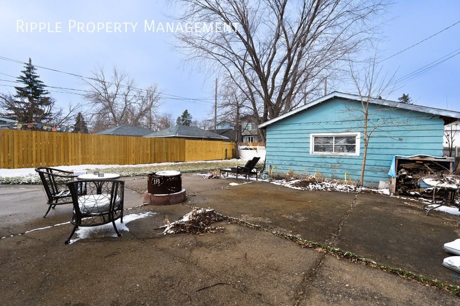 6039 18a St Se - Photo 4 of 18