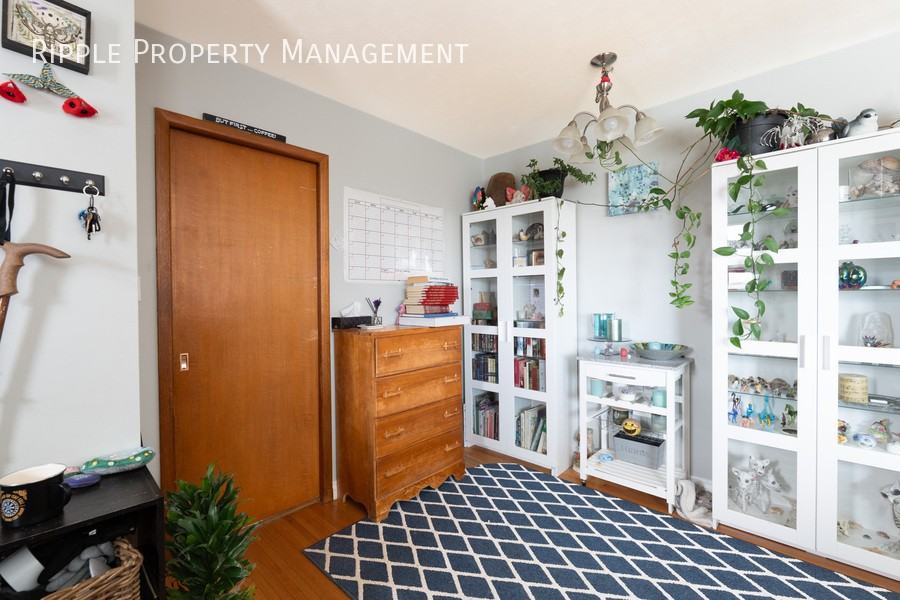 6039 18a St Se - Photo 7 of 18