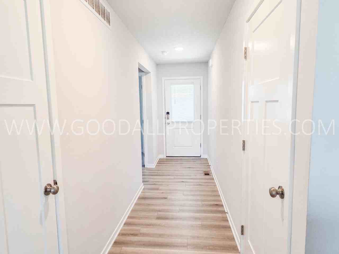 18203 Alpine Dr - Photo 7 of 19