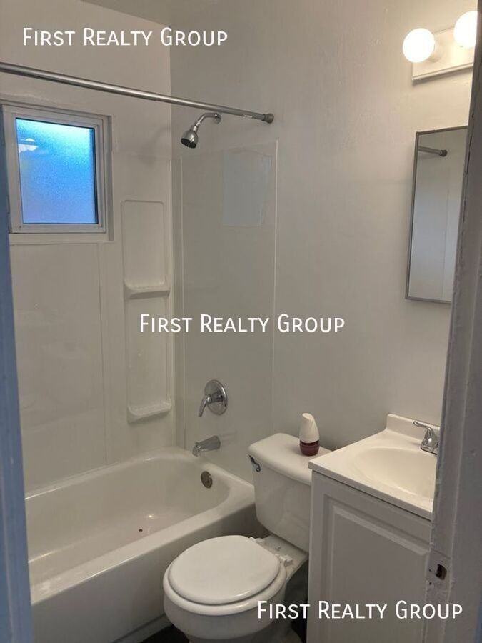 4446 Genesee Ave - Photo 7 of 8
