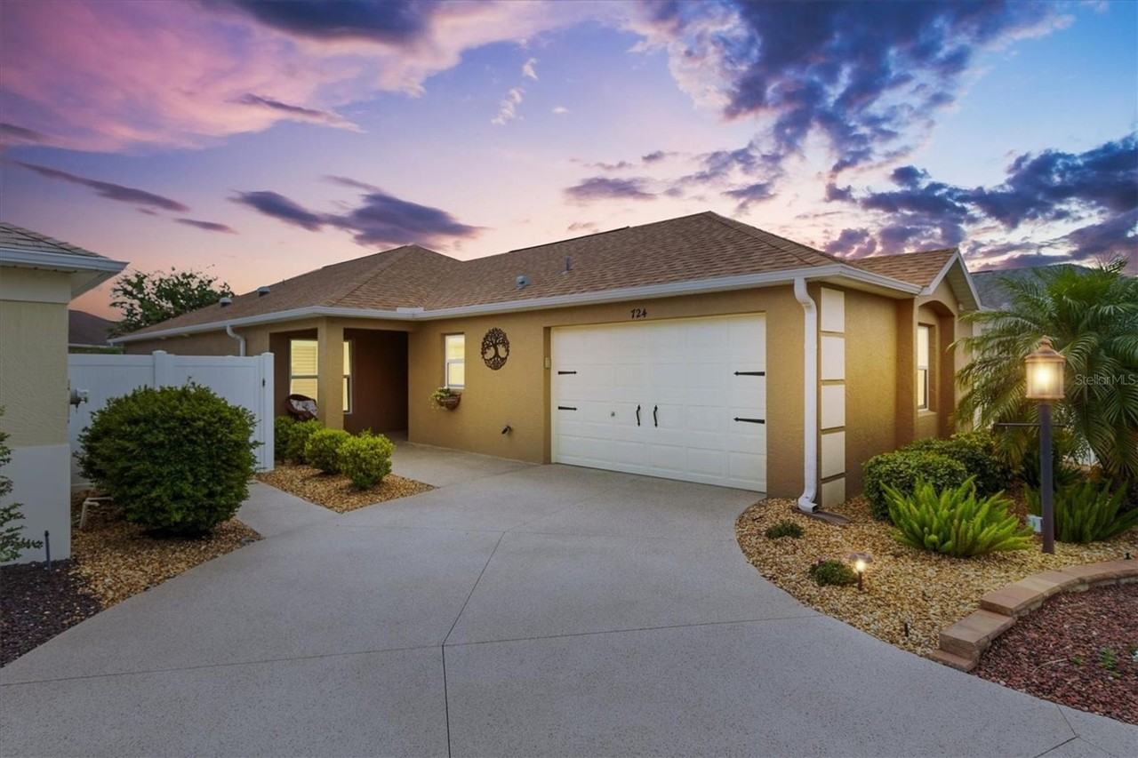 724 Yager Ln