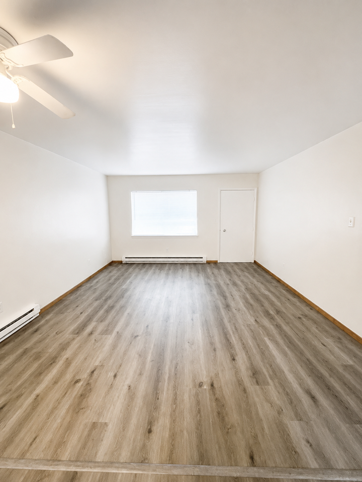 200 Grover Street - Photo 6 of 19