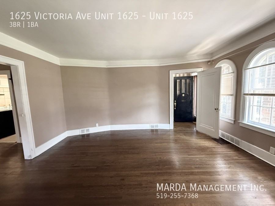 1625 Victoria Ave Unit 1625 #1625 - Photo 5 of 33