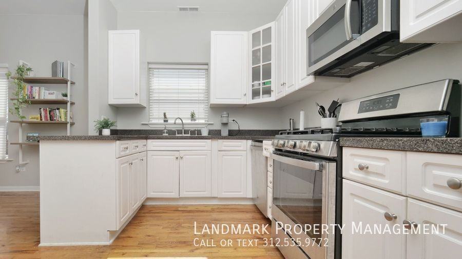 4537 S King Dr #3 - Photo 4 of 24