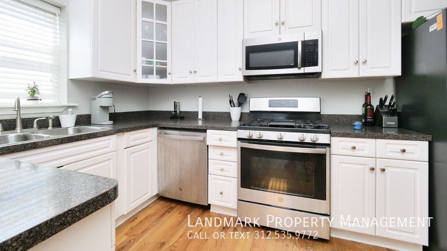 4537 S King Dr #3 - Photo 6 of 24