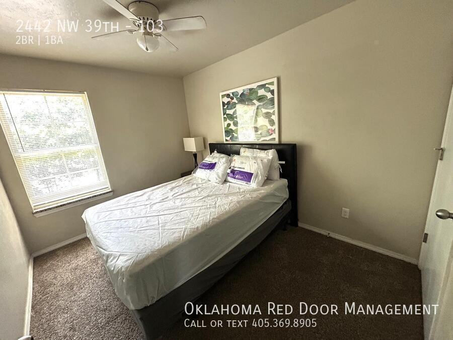 2442 Nw 39th St #103 - Photo 4 of 13