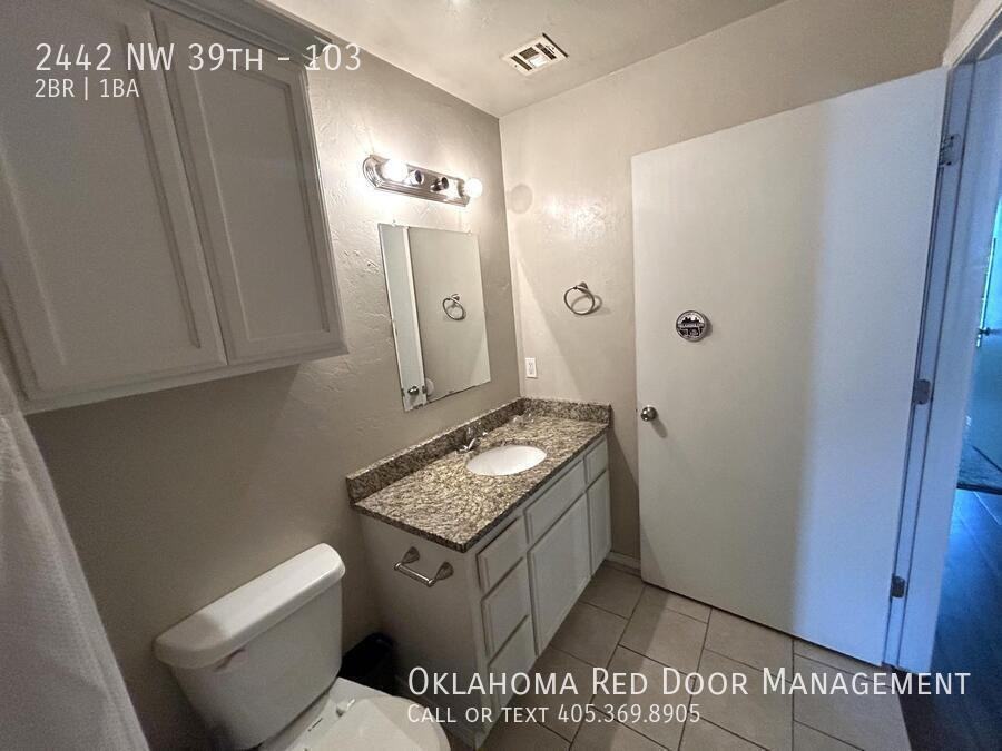 2442 Nw 39th St #103 - Photo 5 of 13