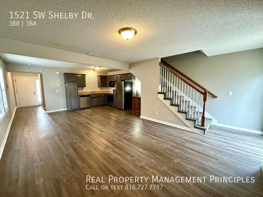 1521 Sw Shelby Dr - Photo 4 of 17