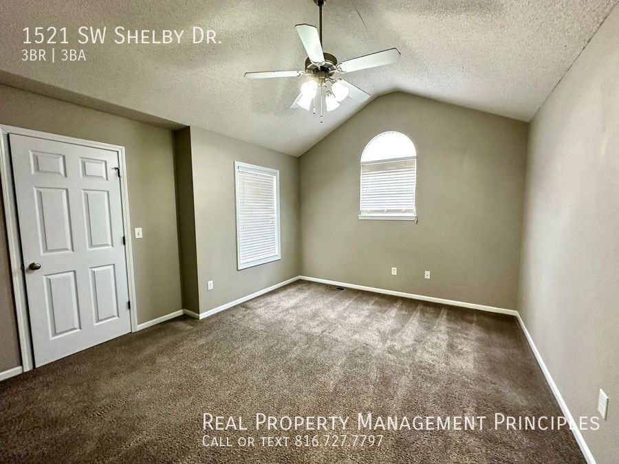 1521 Sw Shelby Dr - Photo 6 of 17
