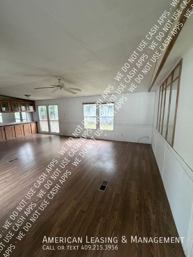 102 Hornet Ln - Photo 2 of 8
