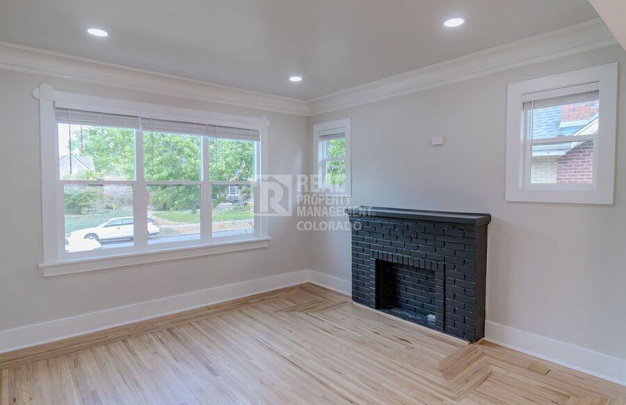 1415 Raleigh St #A - Photo 4 of 36