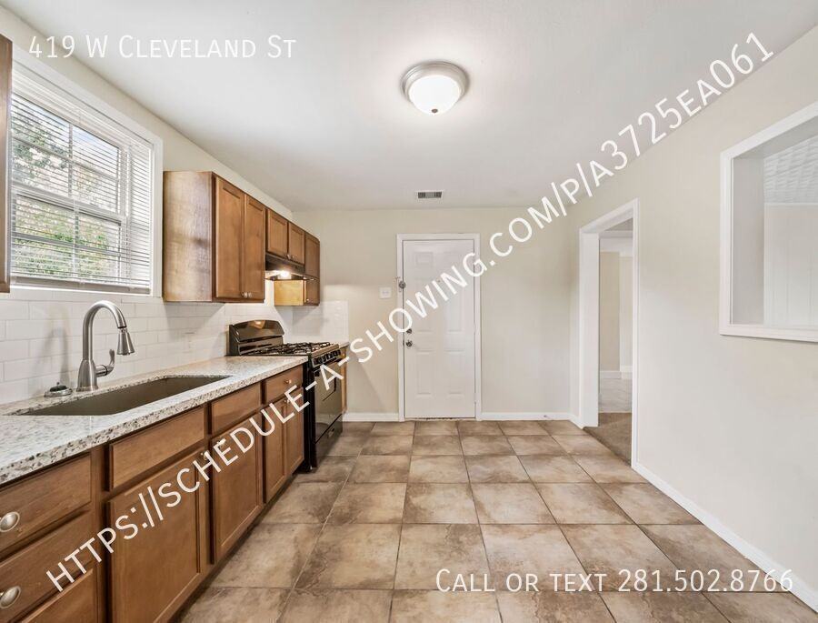 419 W Cleveland St - Photo 7 of 16