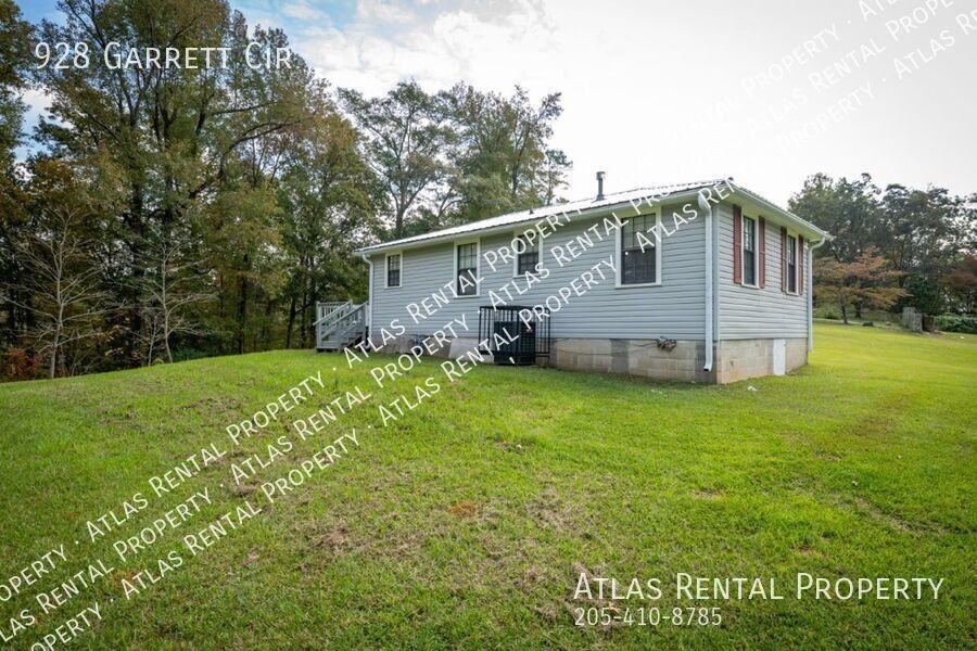 928 Garrett Cir - Photo 3 of 15