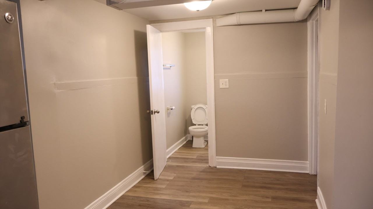 6203 21st St #19 - Photo 5 of 17