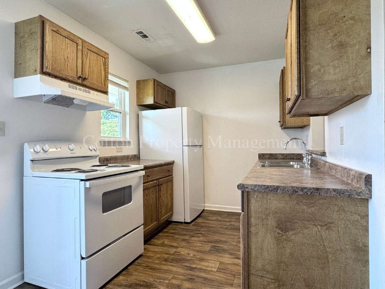 315 S Dudley St #16 - Photo 3 of 23