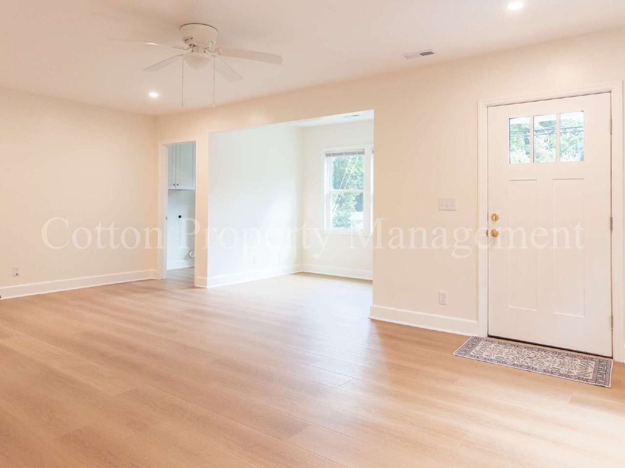 4204 Wrightsville Ave - Photo 6 of 31