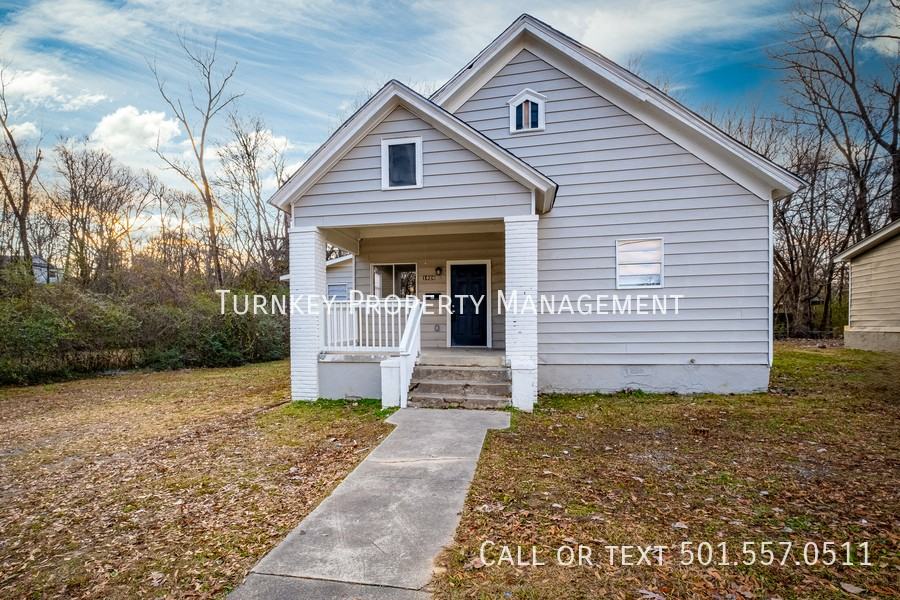 1626 Brown St #A - Photo 2 of 36