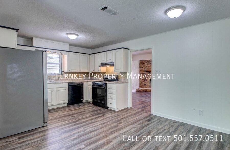 1301 Stafford Rd - Photo 2 of 10