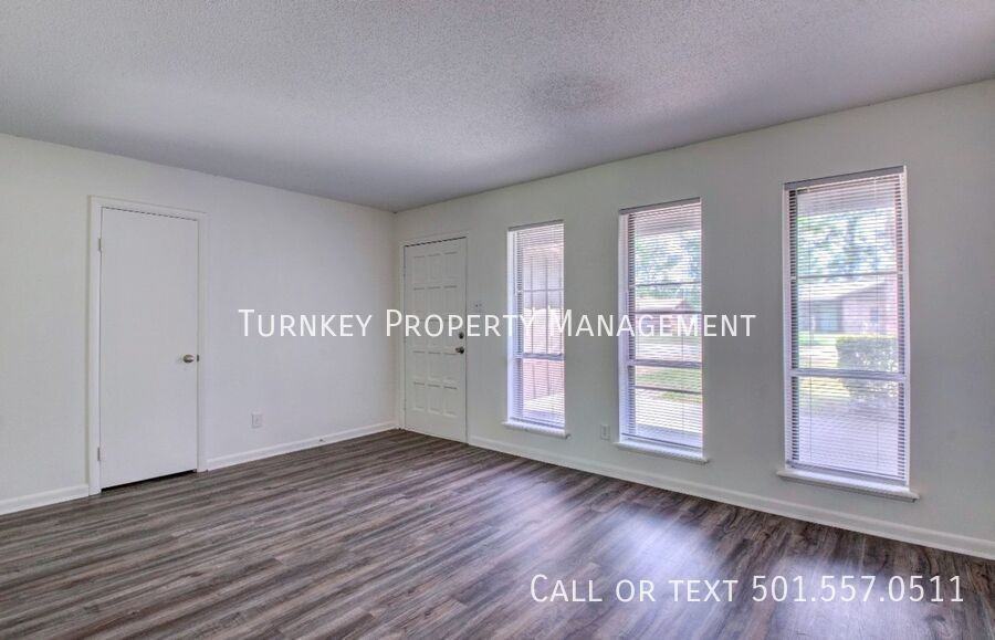 1301 Stafford Rd - Photo 5 of 10