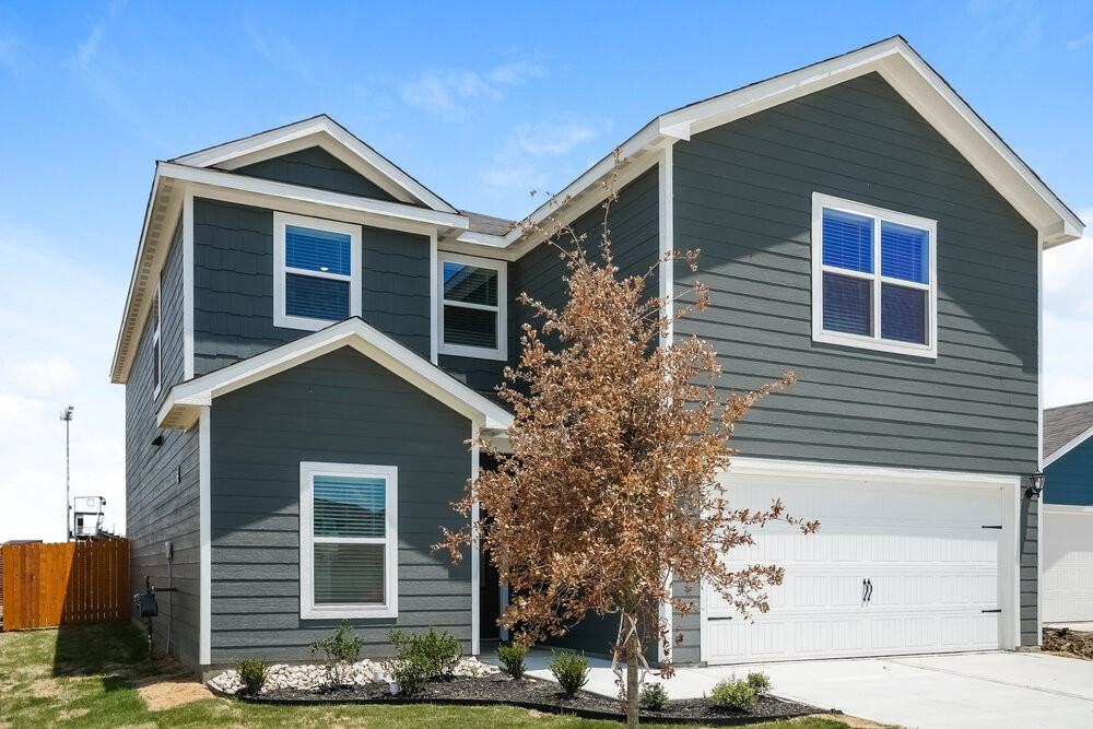 1545 Harvester Dr - Photo 4 of 17