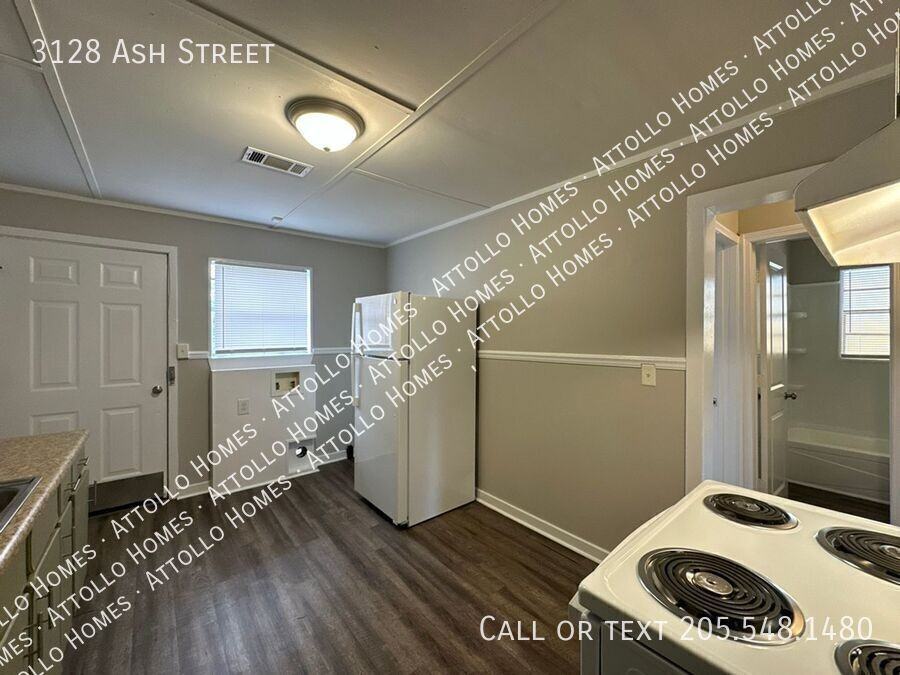 3128 Ash St - Photo 7 of 28