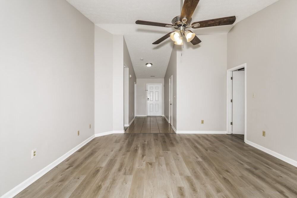 12719 Spurrington Way - Photo 4 of 16