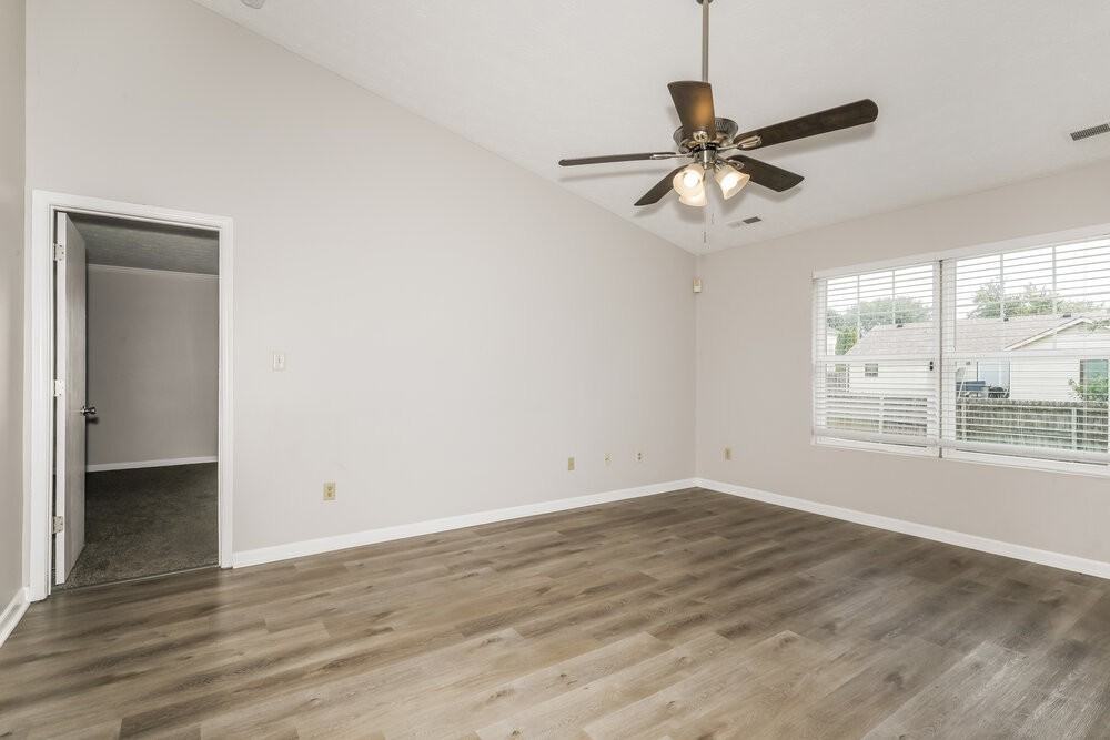 12719 Spurrington Way - Photo 5 of 16