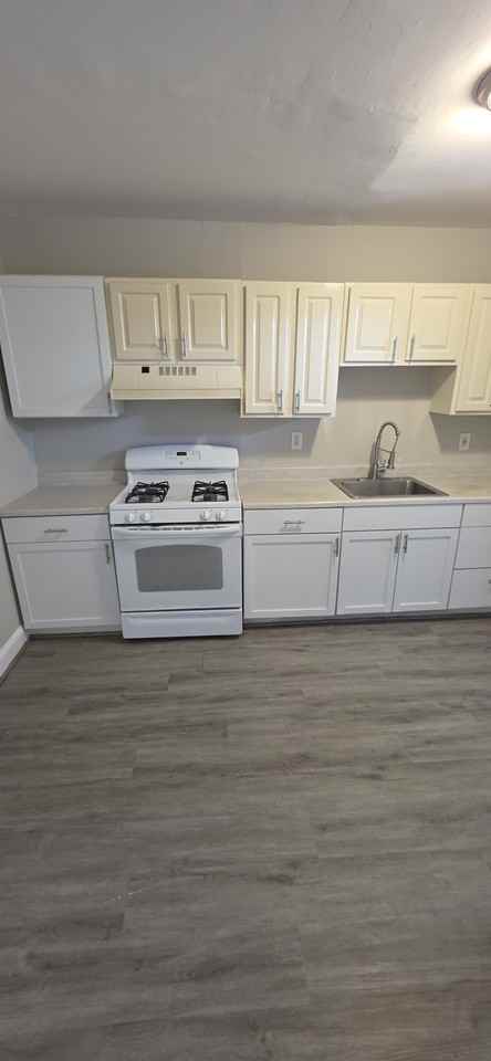 3027 Wylie Ave - Photo 5 of 28