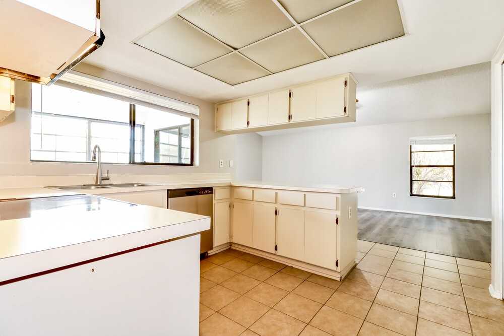 2225 Hidden Meadows Dr E - Photo 6 of 16