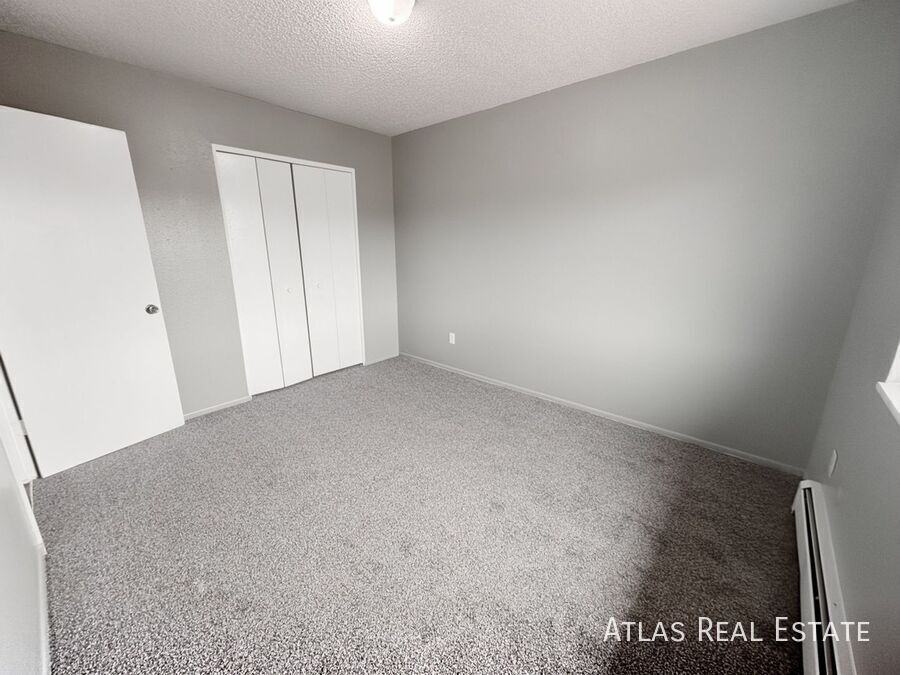 1931 Henderson Ave #8 - Photo 7 of 20