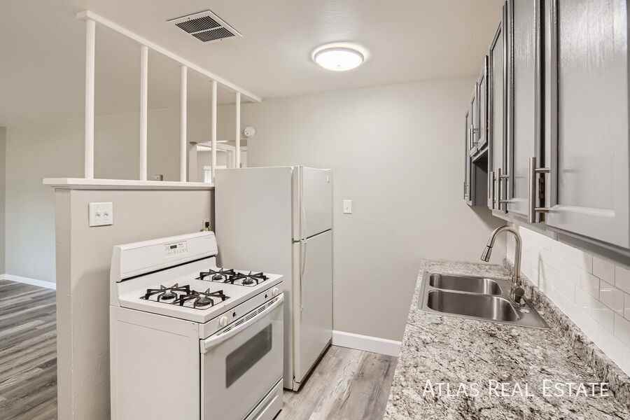 311 May Dr - Photo 3 of 19