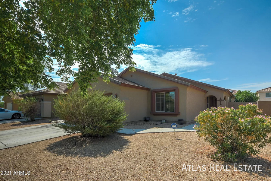13917 W Country Gables Dr - Photo 2 of 18