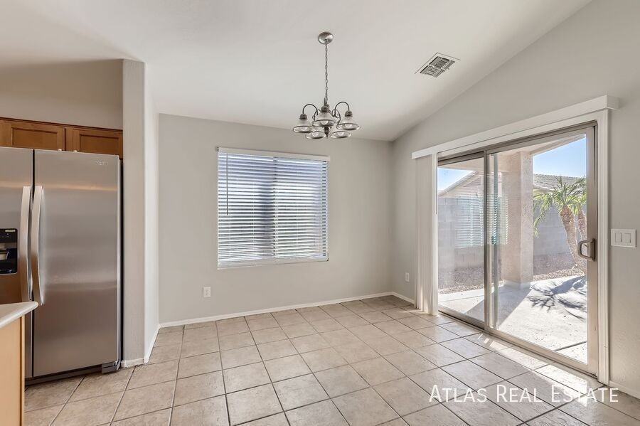 13917 W Country Gables Dr - Photo 7 of 18